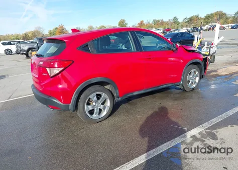 2017 Honda Hr-V Lx z USA, uszkodzony, nr VIN 3CZRU6H32HG703999